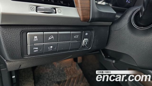 KG Mobility Rexton 2018 — photo 17