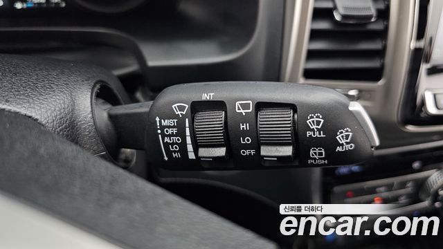 KG Mobility Rexton 2018 — photo 18