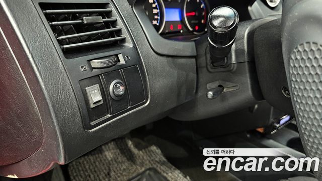 Hyundai Tuscani 2009 — photo 14