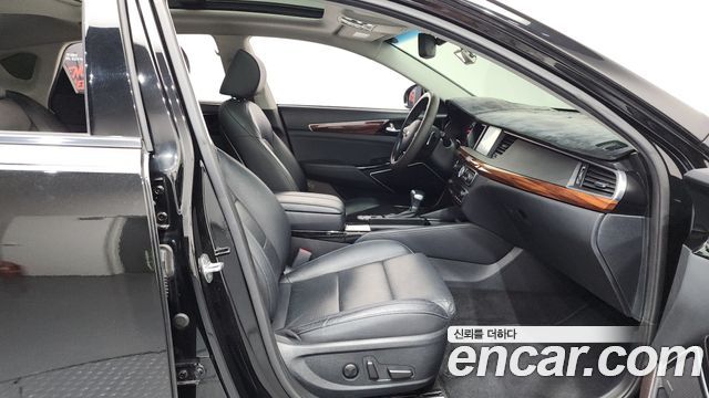 Kia K7 2017 — photo 11