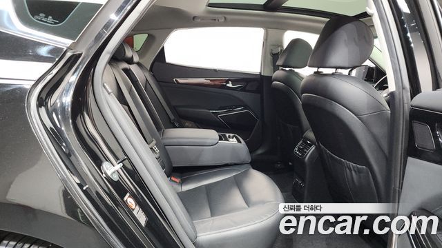 Kia K7 2017 — photo 12