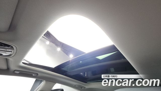 Kia K7 2017 — photo 18