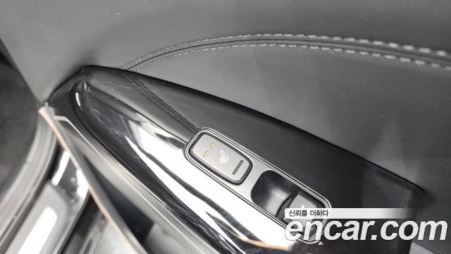 Kia K7 2017 — photo 19