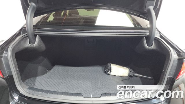 Kia K7 2017 — photo 20