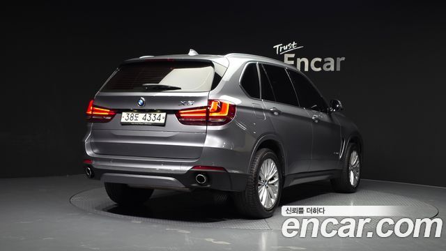 BMW X5 2016 — photo 2