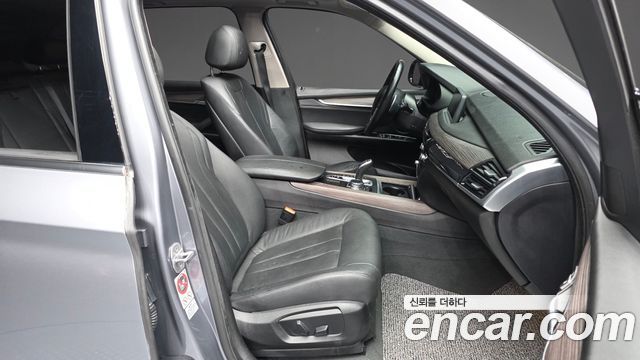 BMW X5 2016 — photo 11