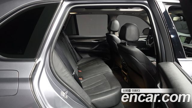 BMW X5 2016 — photo 12