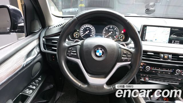 BMW X5 2016 — photo 13