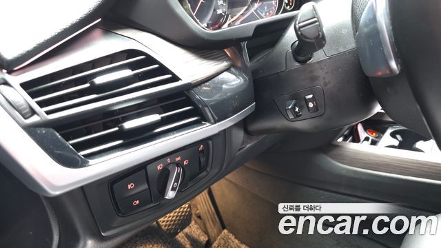 BMW X5 2016 — photo 16