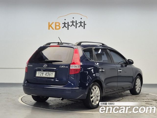 Hyundai i30 2009 — photo 3