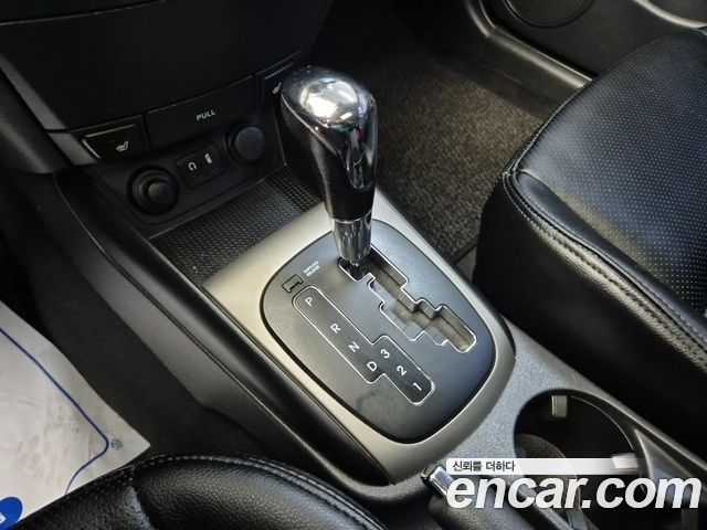 Hyundai i30 2009 — photo 8