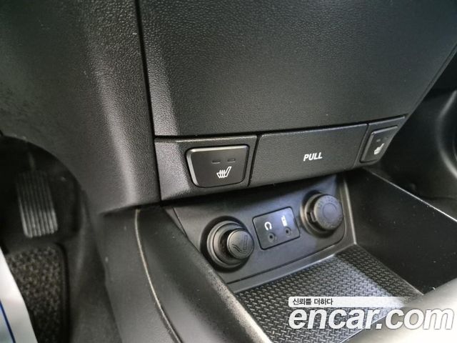 Hyundai i30 2009 — photo 16
