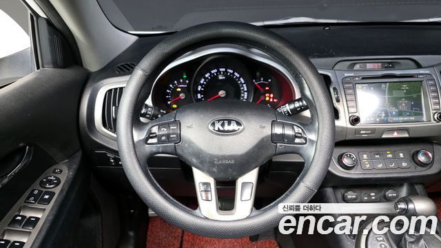 Kia Sportage 2016 — photo 13