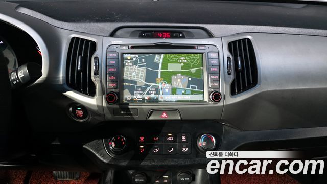 Kia Sportage 2016 — photo 14