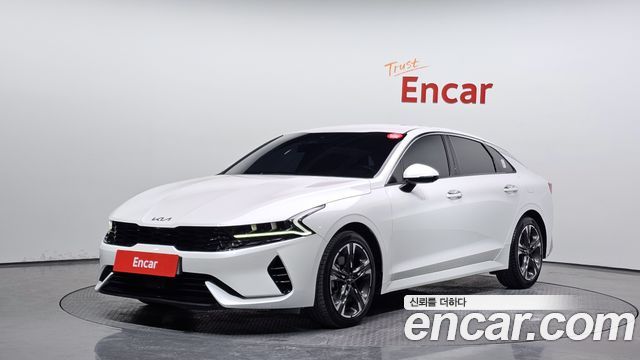 Kia K5 2023 — photo 1