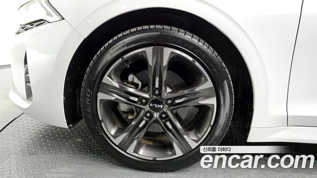 Kia K5 2023 — photo 5