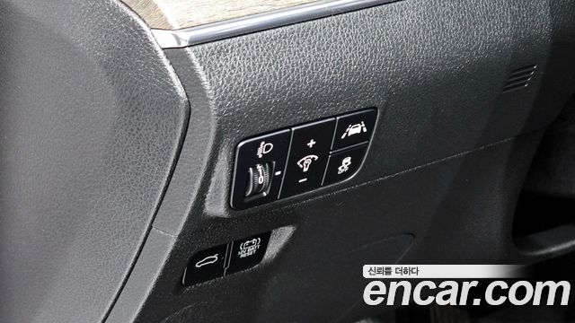 Kia K5 2023 — photo 14