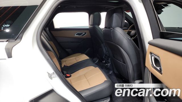 Land Rover Range Rover Velar 2025 — photo 12