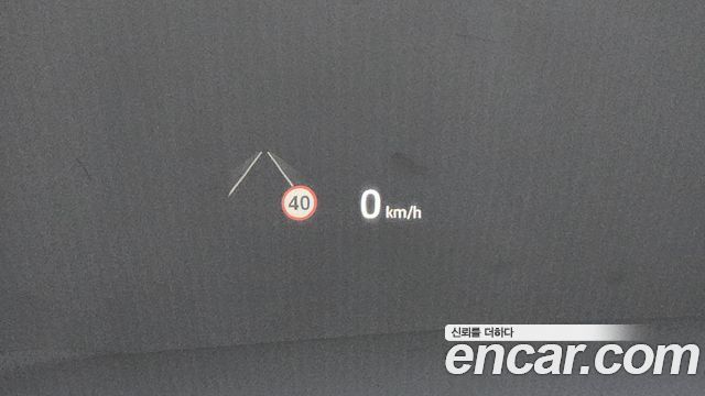 Land Rover Range Rover Velar 2025 — photo 17