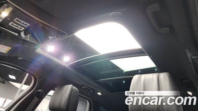 Land Rover Range Rover Velar 2025 — photo 19