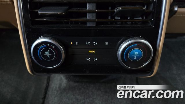 Land Rover Range Rover 2025 — photo 18