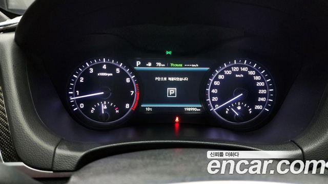 Genesis G80 2017 — photo 8