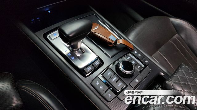 Genesis G80 2017 — photo 9