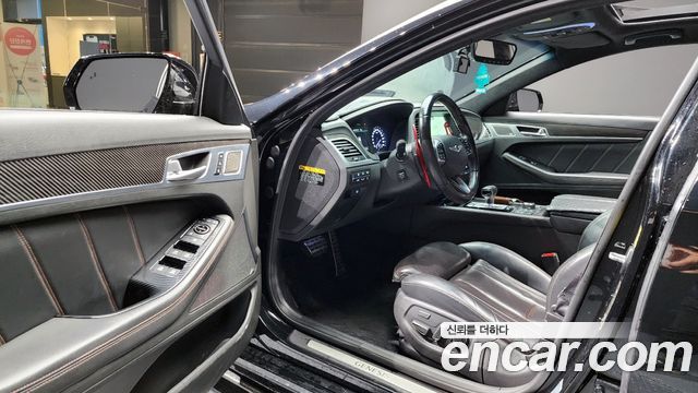 Genesis G80 2017 — photo 11
