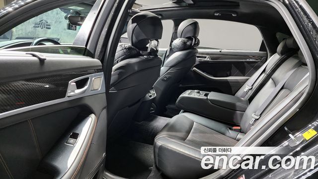 Genesis G80 2017 — photo 12