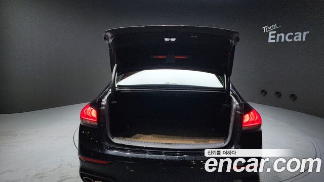 Genesis G80 2017 — photo 20