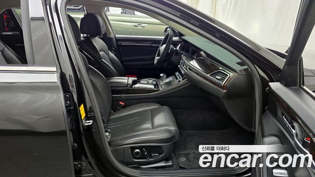 Genesis G90 2019 — photo 11