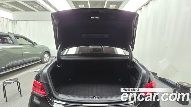 Genesis G90 2019 — photo 20