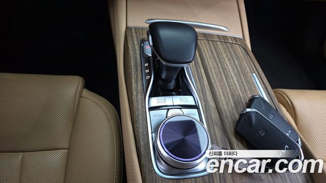 Kia K9 2022 — photo 9