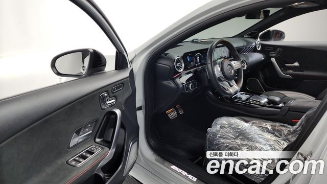 Mercedes-Benz A-Class 2021 — photo 10
