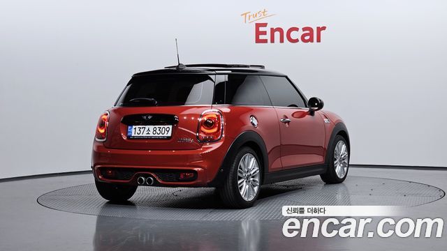 Mini Cooper 2018 — photo 2
