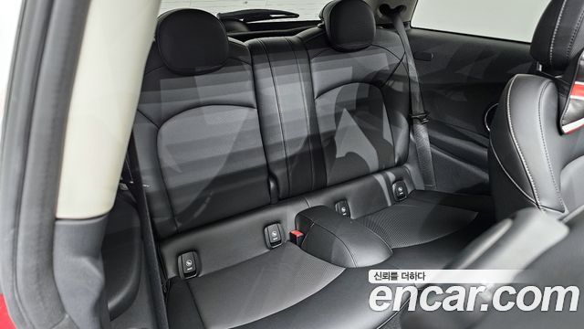 Mini Cooper 2018 — photo 12