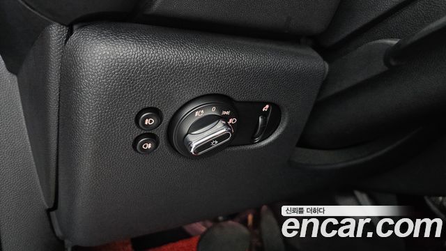 Mini Cooper 2018 — photo 14
