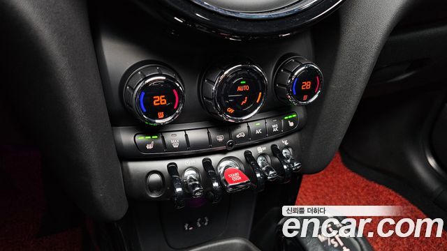 Mini Cooper 2018 — photo 17