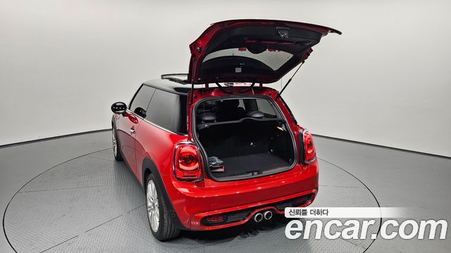 Mini Cooper 2018 — photo 20