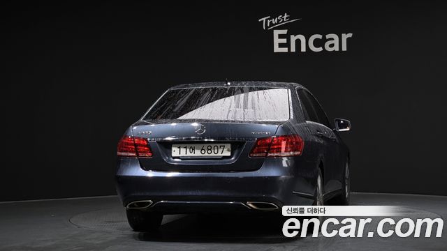 Mercedes-Benz E-Class 2016 — photo 4