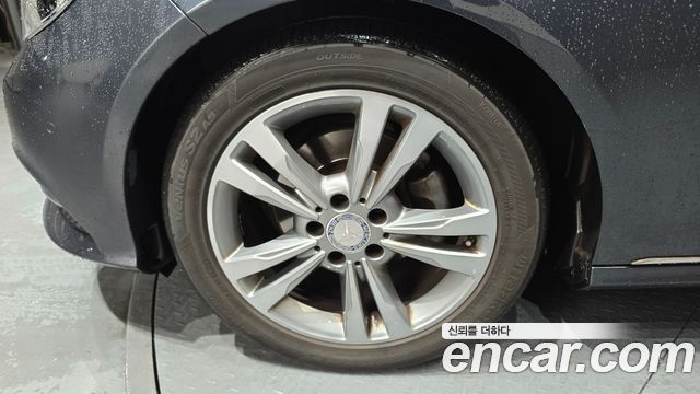 Mercedes-Benz E-Class 2016 — photo 5