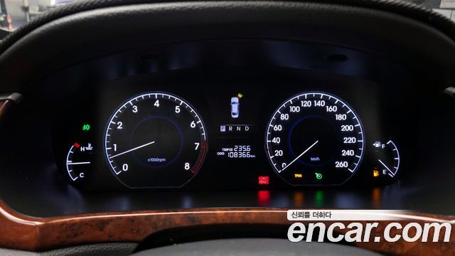 Hyundai Equus 2012 — photo 8