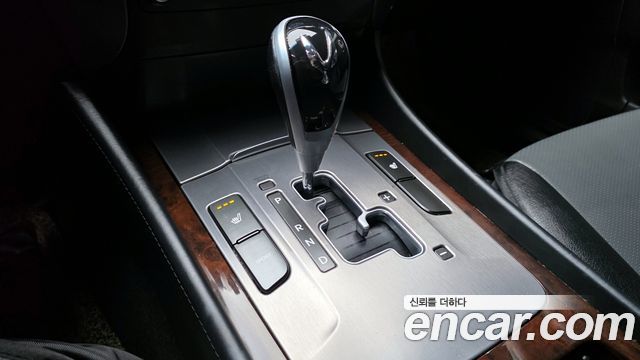 Hyundai Equus 2012 — photo 9