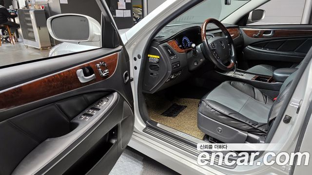Hyundai Equus 2012 — photo 11