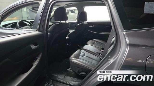 Hyundai Santafe 2021 — photo 11