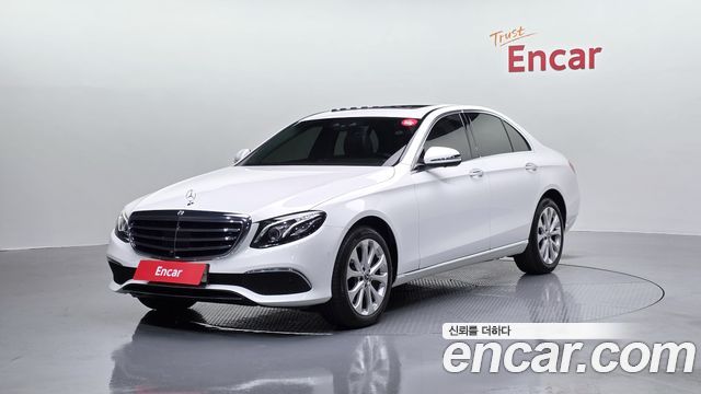 Mercedes-Benz E-Class 2020 — photo 1