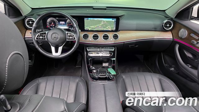 Mercedes-Benz E-Class 2020 — photo 7