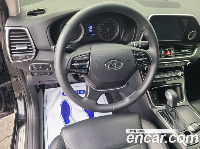 Hyundai Grandeur 2017 — photo 8
