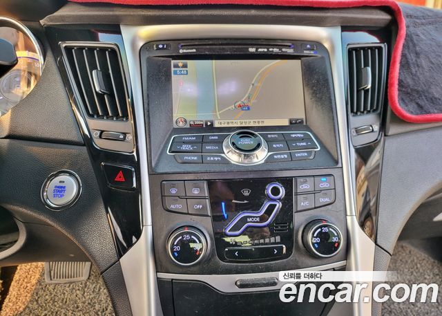 Hyundai Sonata 2010 — photo 9