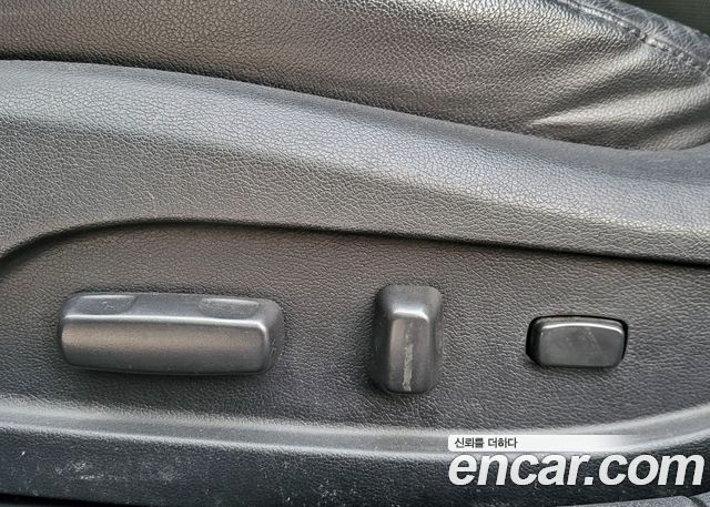 Hyundai Sonata 2010 — photo 13